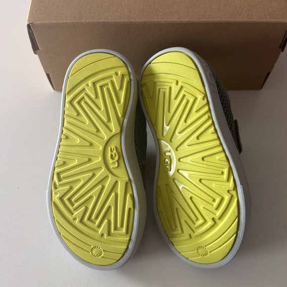 Ugg sneakers - Picture 3 of 4